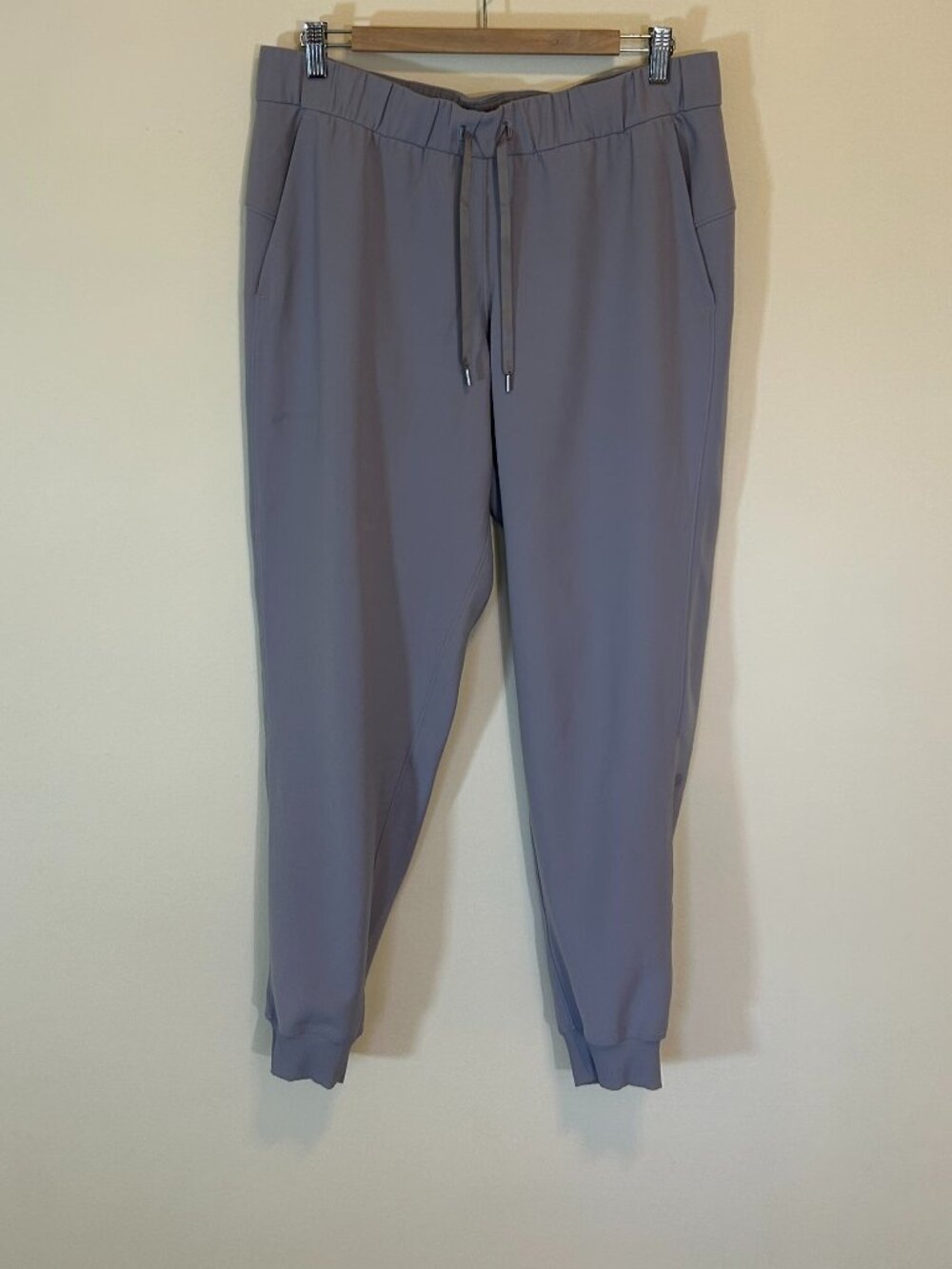 Lululemon Athletica Mid-rise Joggers Grey Size 10